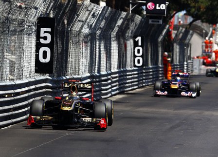 Ник Хайдфельд в гонке на Гран При Монако 2011