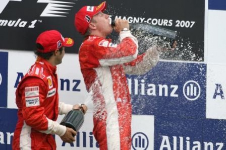 Дождь из шампанского для Ferrari