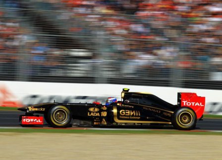 Виталий Петров в гонке на Гран При Австралии 2011