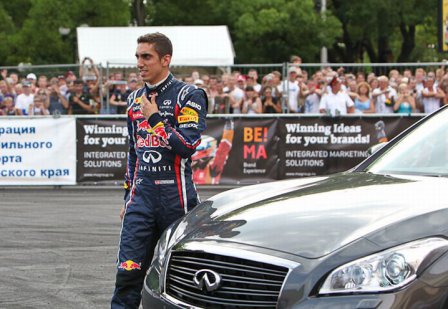 Себастьян Буэми на фестивале «Формула Сочи»