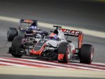 Роман Грожан в гонке на Гран При Бахрейна 2016